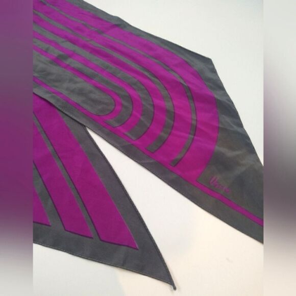 Vera Vintage Long Silk Scarf - Picture 6 of 11